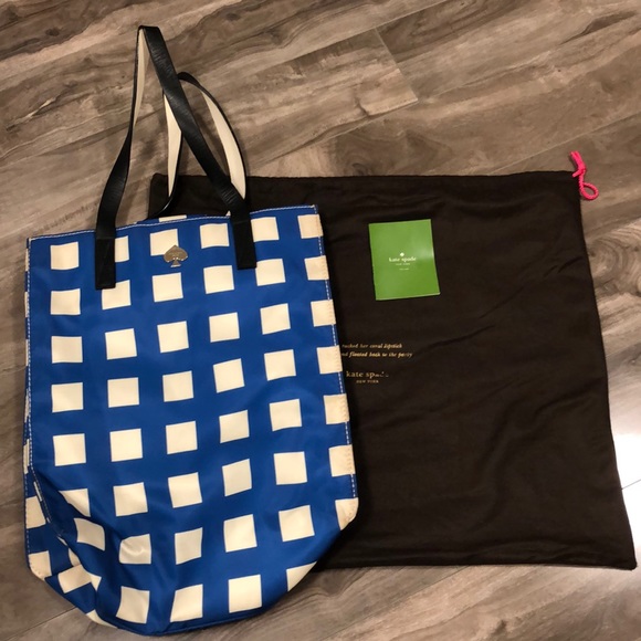 🔥🔥KATE SPADE TOTE. - Picture 2 of 11